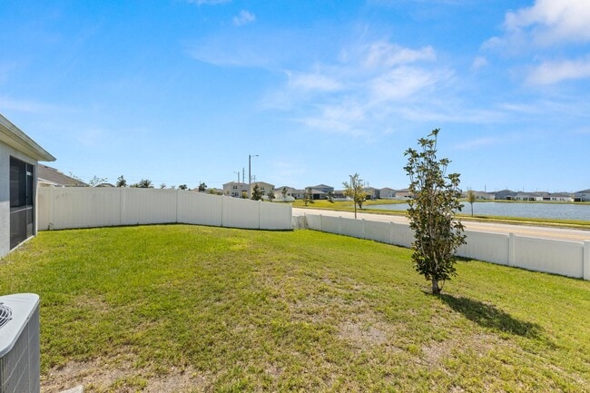 Building Photo - 13911 Smiling Daisy Pl