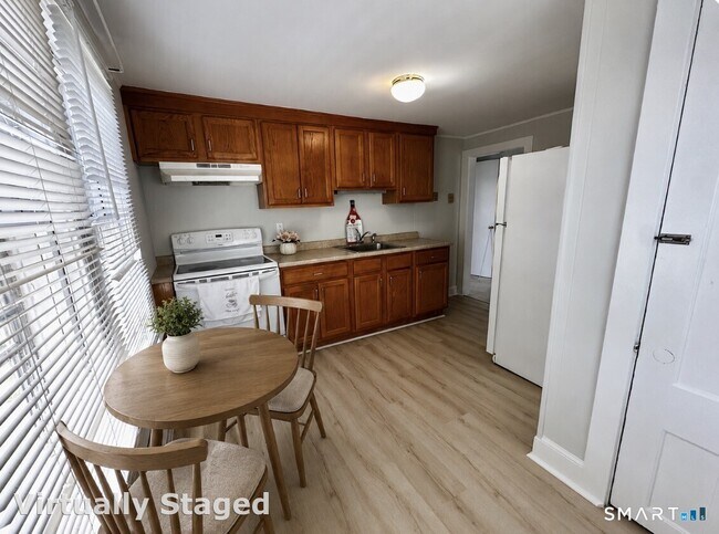 Building Photo - 18 Springside Ave