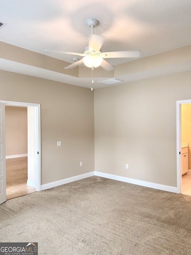 Building Photo - 124 The Villas Wy