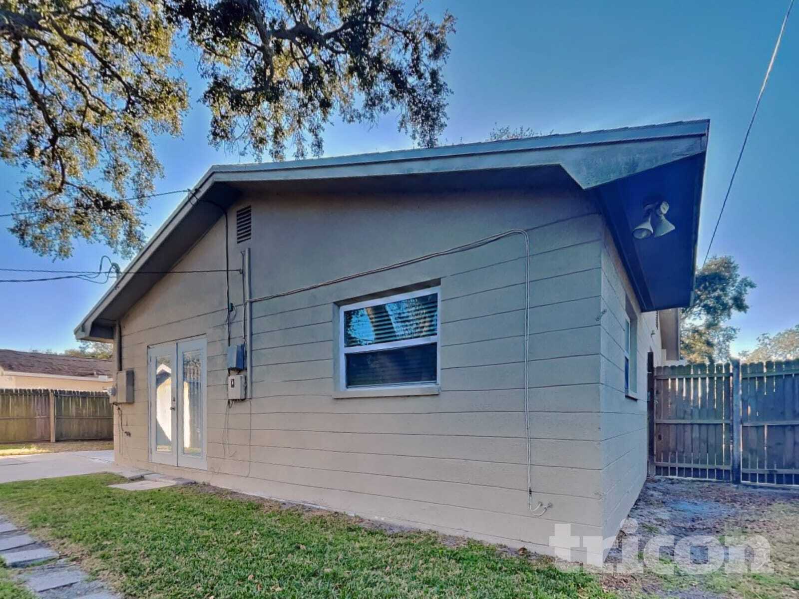 Building Photo - 10461 110th Way N