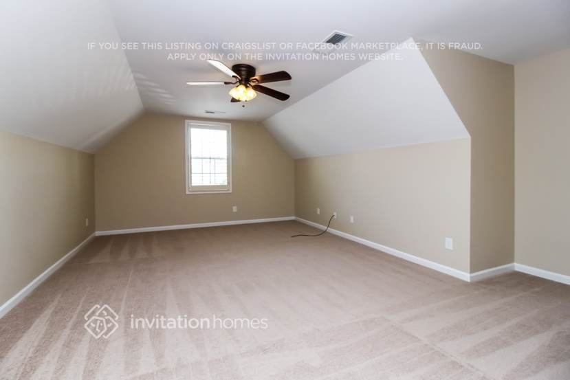 Building Photo - 921 Upland Ives Dr