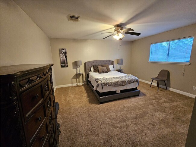 Building Photo - 17911 Beaver Creek Dr