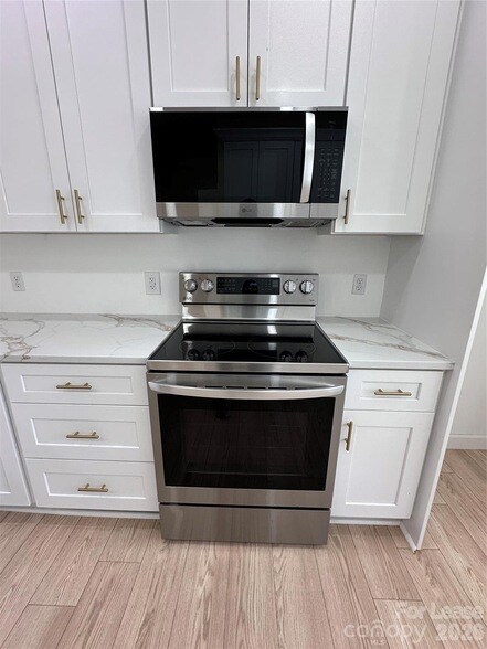 Building Photo - 732 Inwood Hill Dr