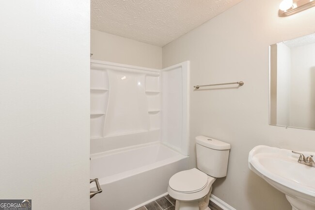 Building Photo - 6258 Leverett Dr