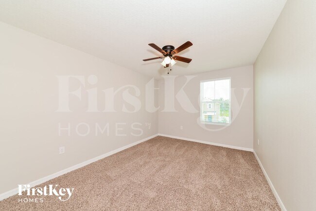 Building Photo - 5227 San Palermo Dr