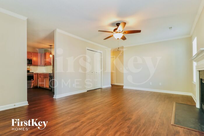 Building Photo - 128 Beverly Dr