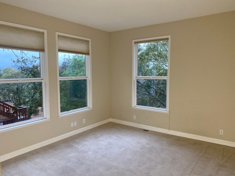 bedroom 1 - 2512 Laguna Vista Dr