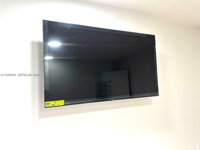 Building Photo - 8235 SW 41st Terrace