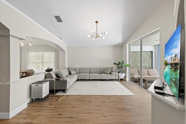 Building Photo - 6620 Colonial Lake Dr