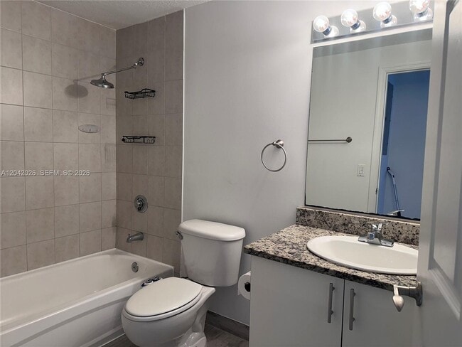 Building Photo - 3410 Coral Wy