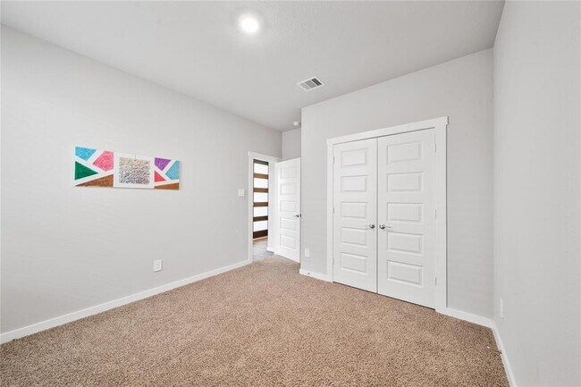 Building Photo - 28447 Halle Ray Dr