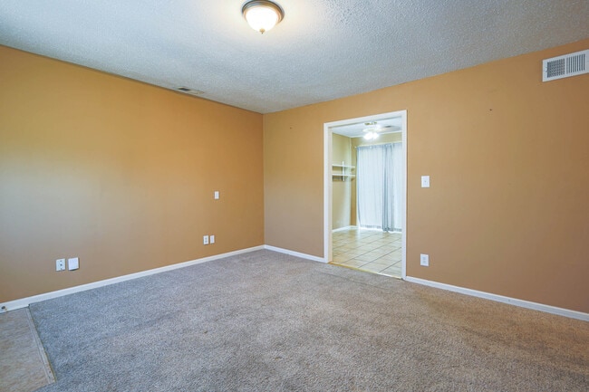 Building Photo - Garbec Properties