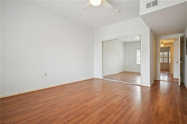 Building Photo - 3675 Peachtree Rd NE