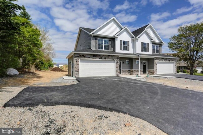 Building Photo - 1817 Holly Ln