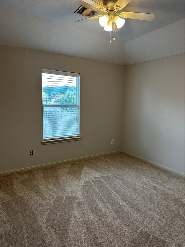 Building Photo - 25110 Ginger Ranch Dr