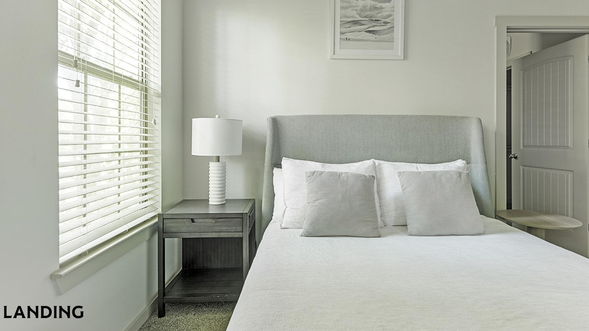 Building Photo - 10800 Lakeline Blvd