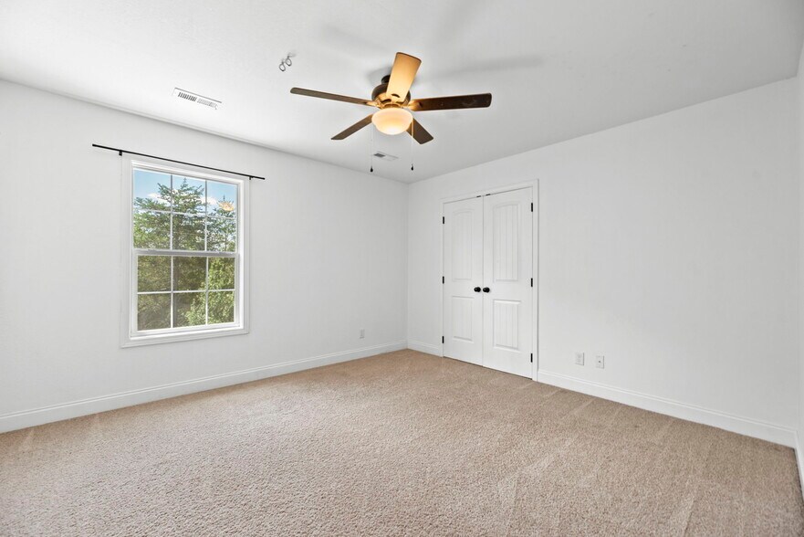 Building Photo - 317 Wynberry Ct
