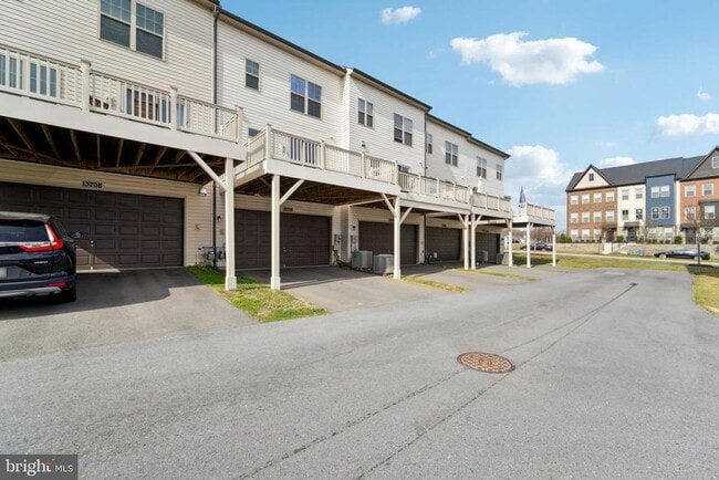 Building Photo - 13706 Petrel St