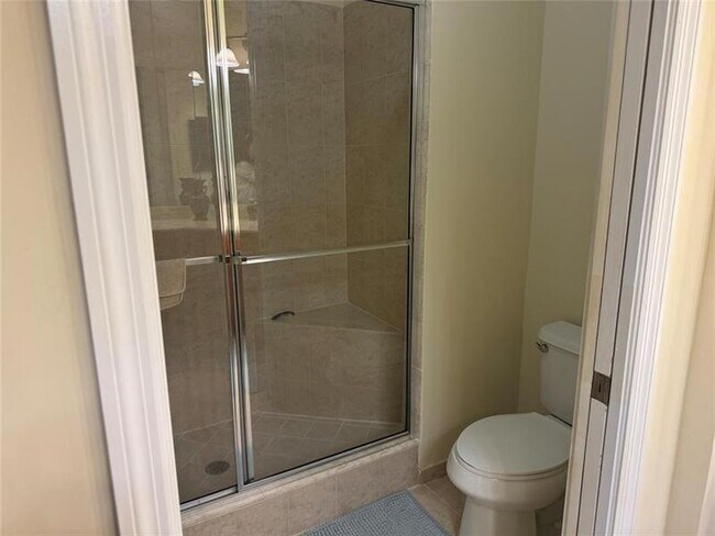 Building Photo - 3500 Oaks Clubhouse Dr