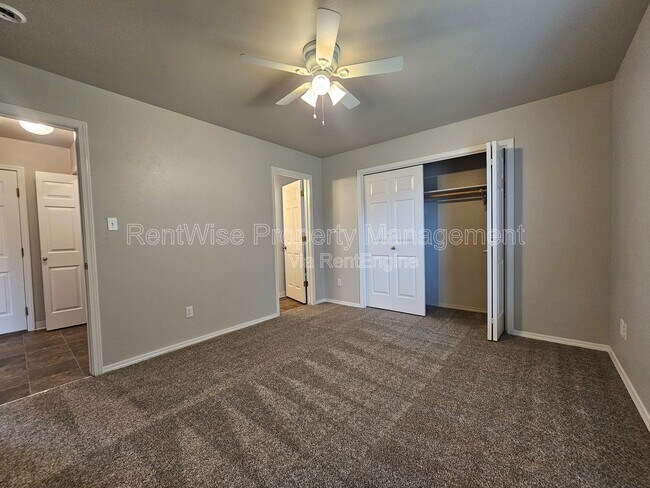 Building Photo - 642 Togstad Ct