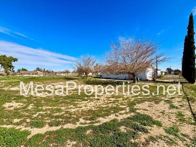 Building Photo - 9964 Arroyo Ave