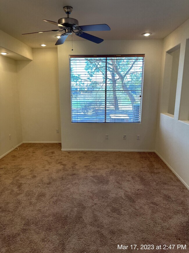 Building Photo - 664 Peachy Canyon Cir