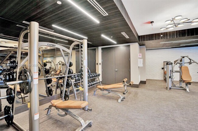 Building Photo - 301 Altara Ave