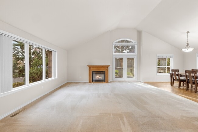 Building Photo - 1137 Riverrock Way