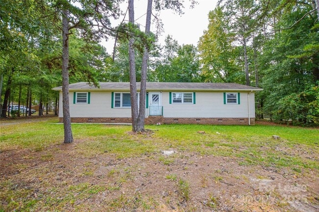 Building Photo - 331 Friendship Dr