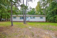 Building Photo - 331 Friendship Dr
