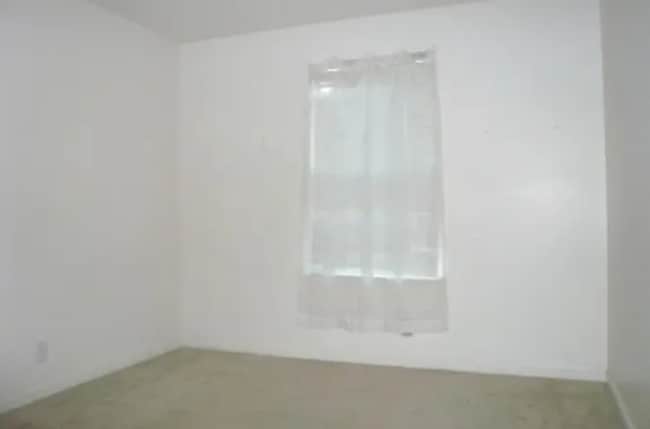 Building Photo - 200 Grosvenor Ln