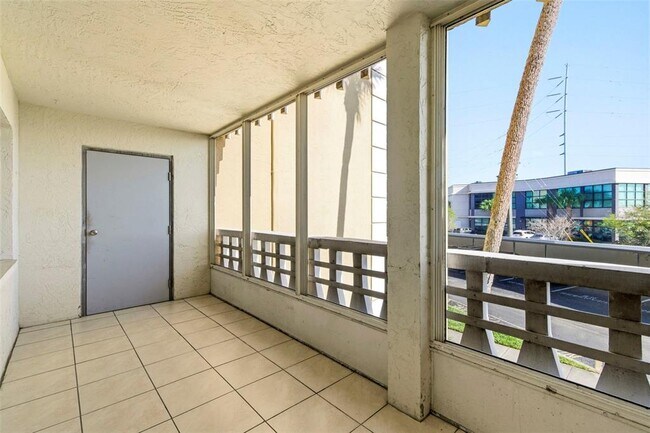 Building Photo - 8950 Park Blvd