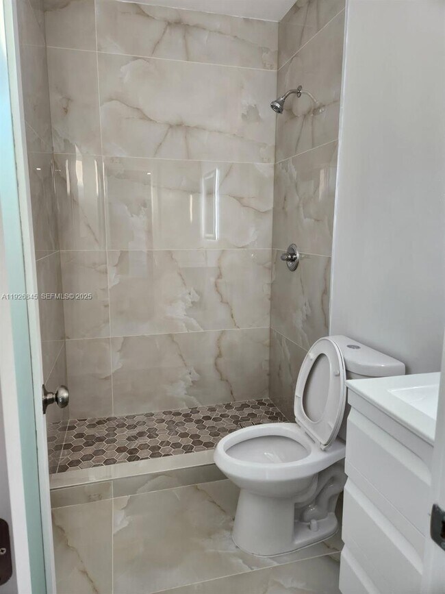 Building Photo - 10551 NW 20th Ct