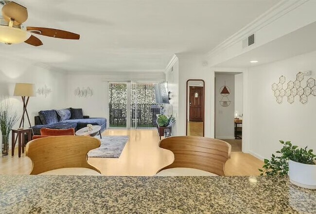 Building Photo - Sunrise Condo