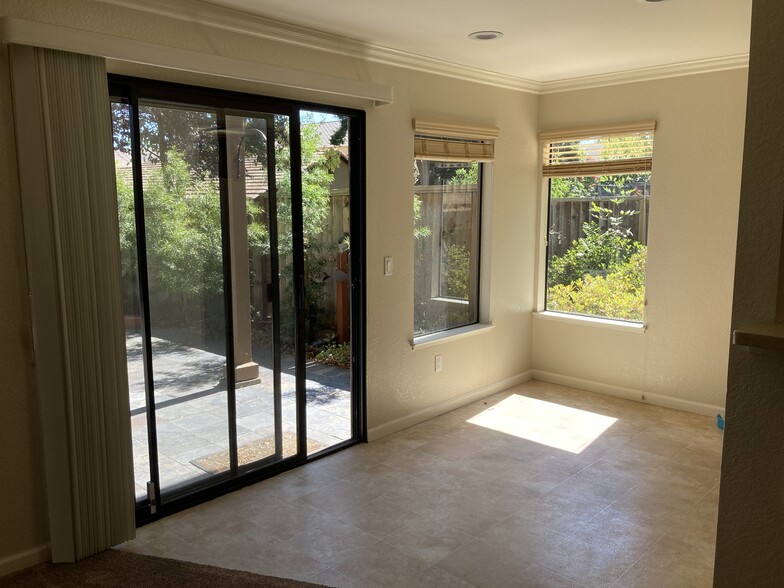 Dining section over looking the yard - 38693 Huntington Cir