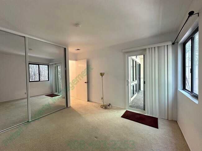 Building Photo - 802 Kingfisher Terrace
