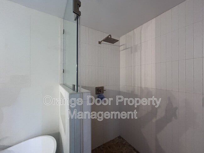 Building Photo - 9904 42nd St Ct NW