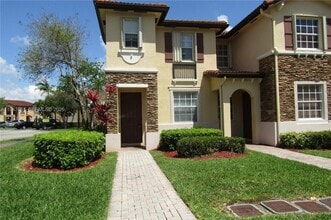 Building Photo - 1485 NE 33rd Rd