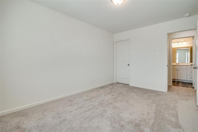 Building Photo - 731 Yorkshire Dr