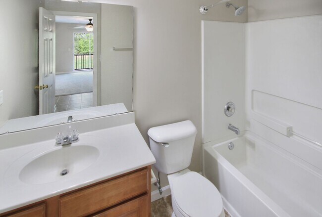 Building Photo - 284 Stonewall Creek Dr