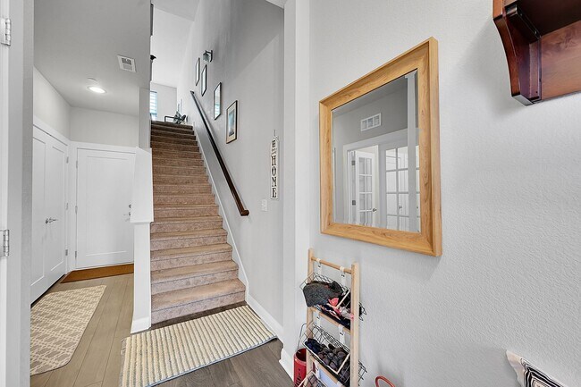 Building Photo - 7080 W Alaska Dr
