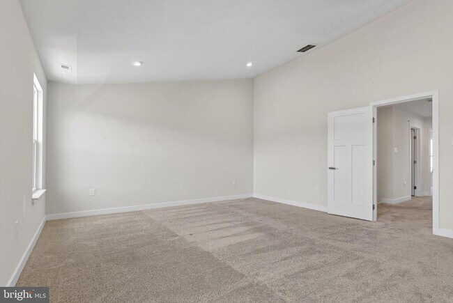 Building Photo - 8005 Milltown Cir