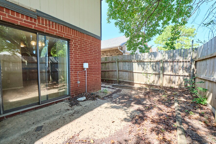 Building Photo - 200 Harvard Rd