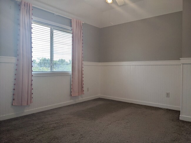 Building Photo - 3054 Summercrest Dr