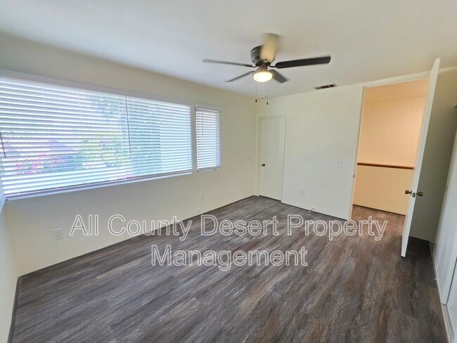 Building Photo - 2504 N Whitewater Club Dr