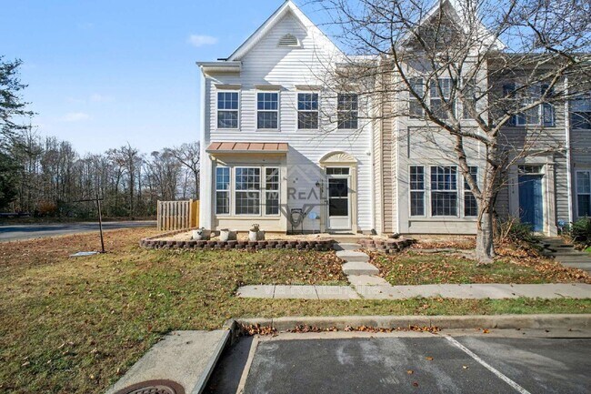 Building Photo - 5218 Drakes Ct