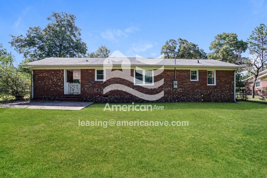 Building Photo - 7526 Decatur Dr