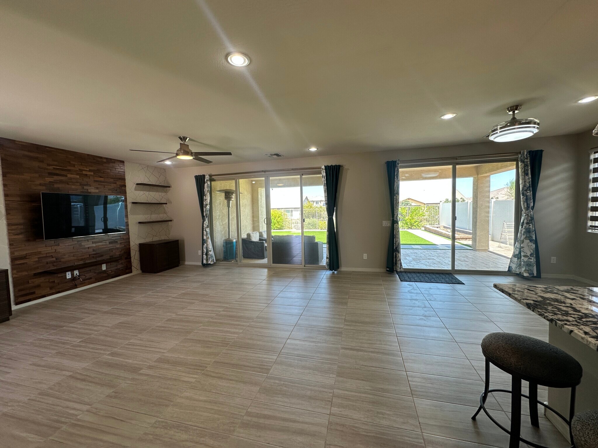 Building Photo - 2518 W Novak Way