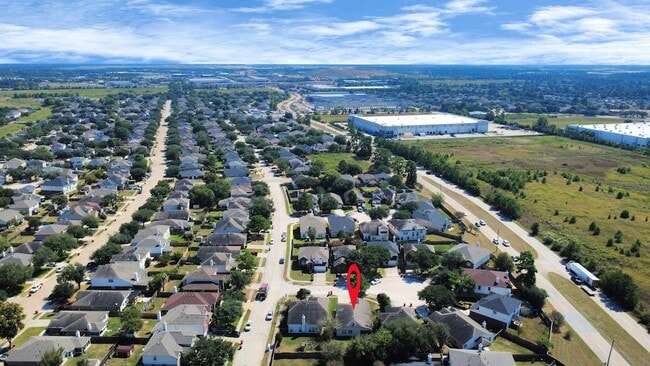 Building Photo - 20919 New Leaf Ct