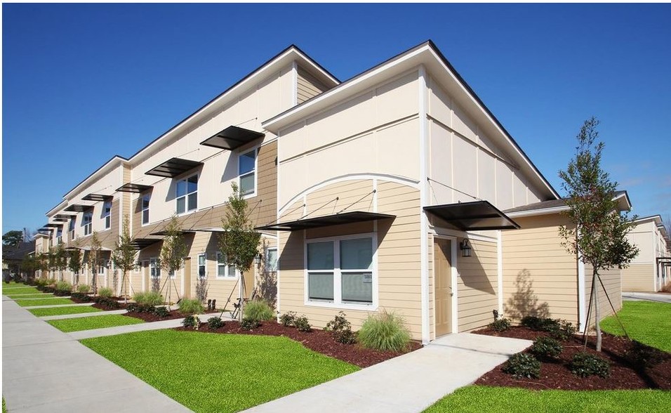 Building Photo - Beltline Townhomes